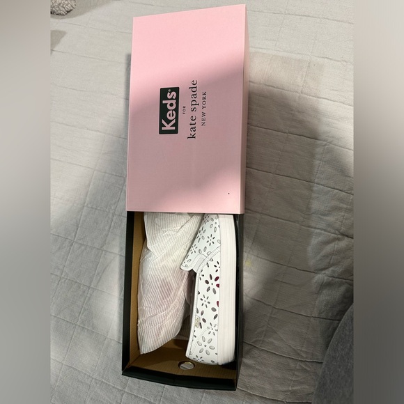 Kate Spade shoes - Picture 6 of 7